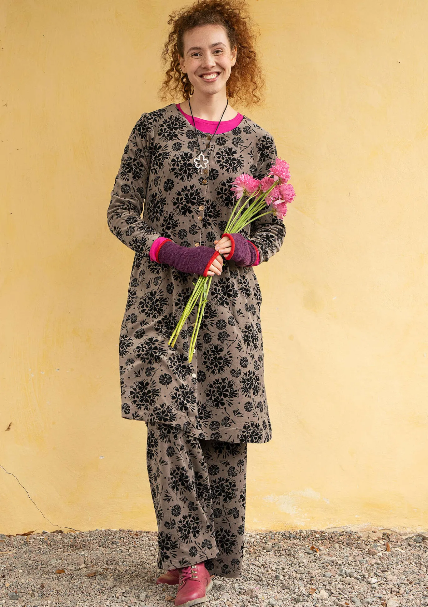 Velourbyxa "Selma" i ekologisk bomull/återvunnen polyester