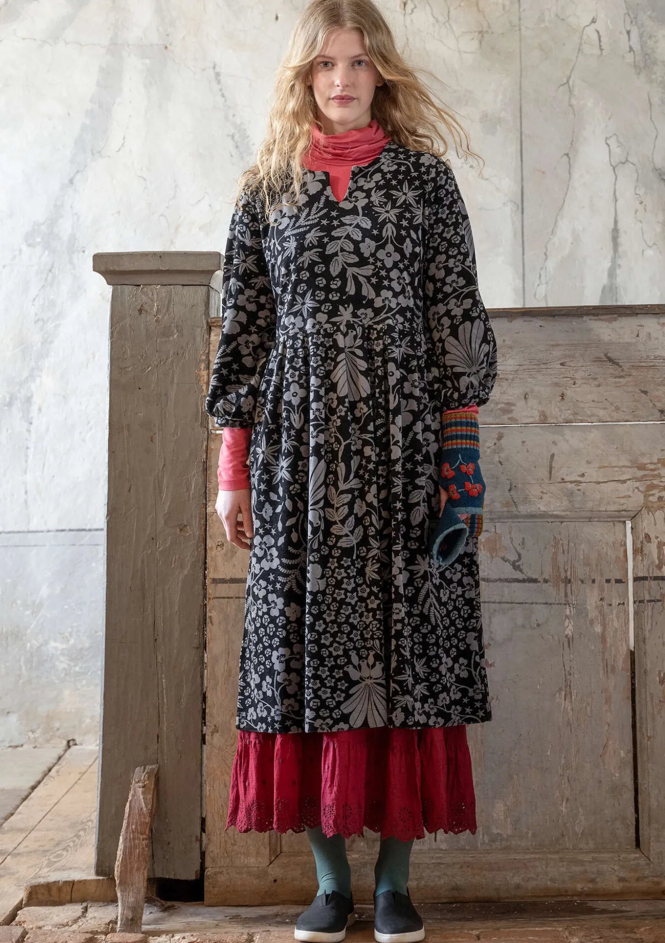 Velourklänning "Katla" i ekologisk bomull/återvunnen polyester