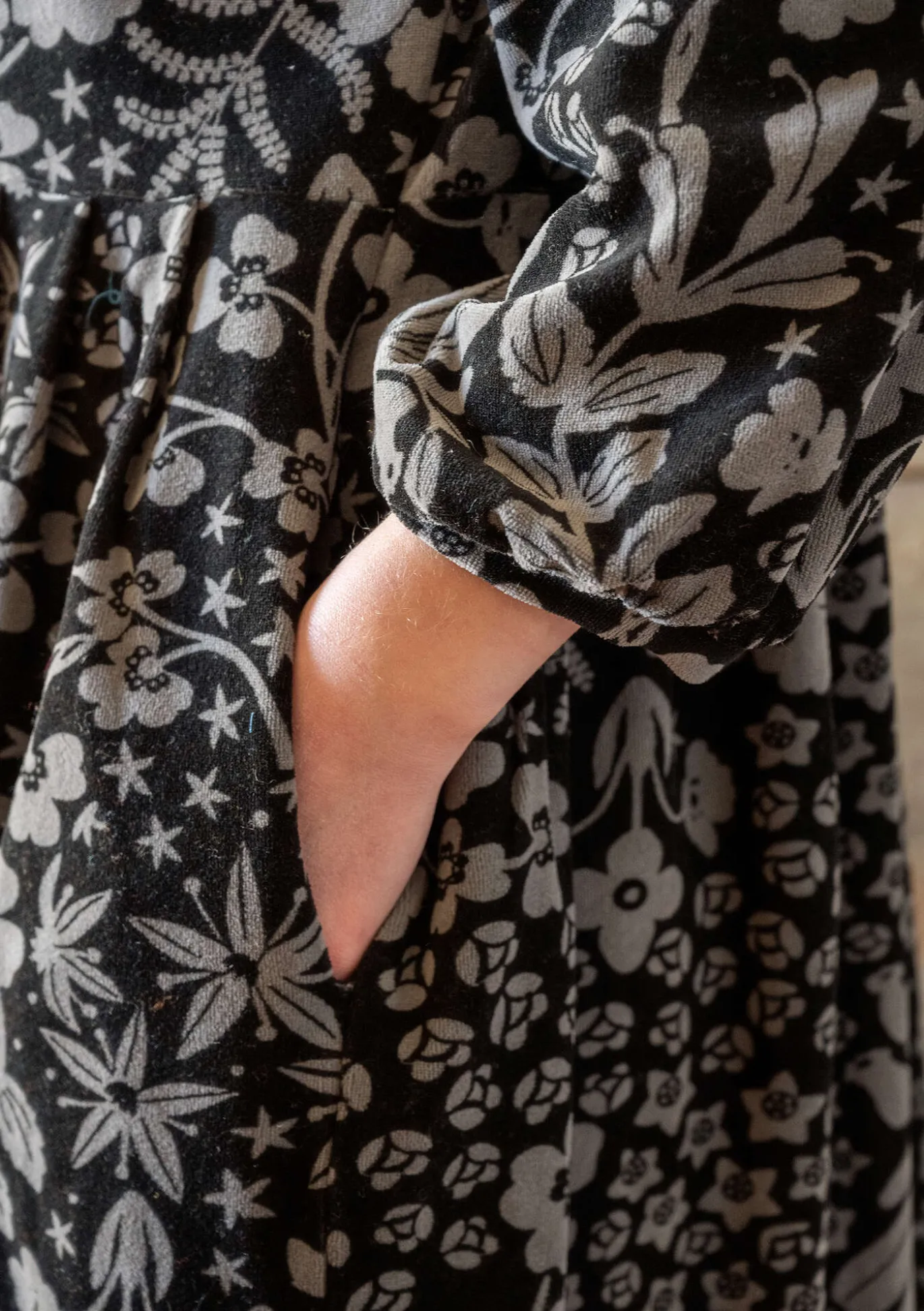 Velourklänning "Katla" i ekologisk bomull/återvunnen polyester