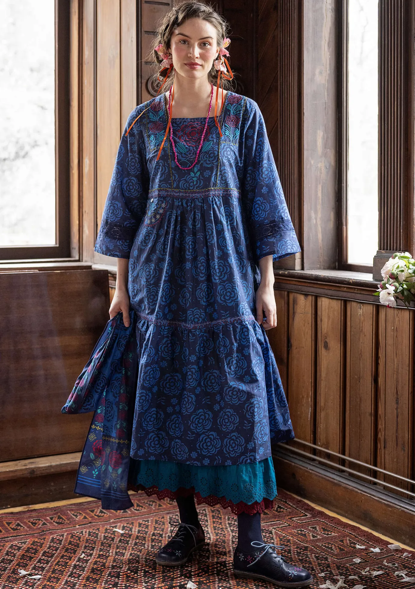 Vävd klänning "Kamelia" i ekologisk bomull/siden